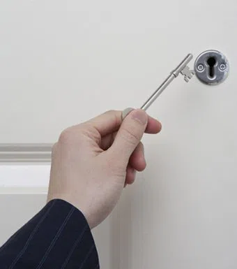 Father Son Locksmith Store Longwood, FL 407-520-3609 - key-making